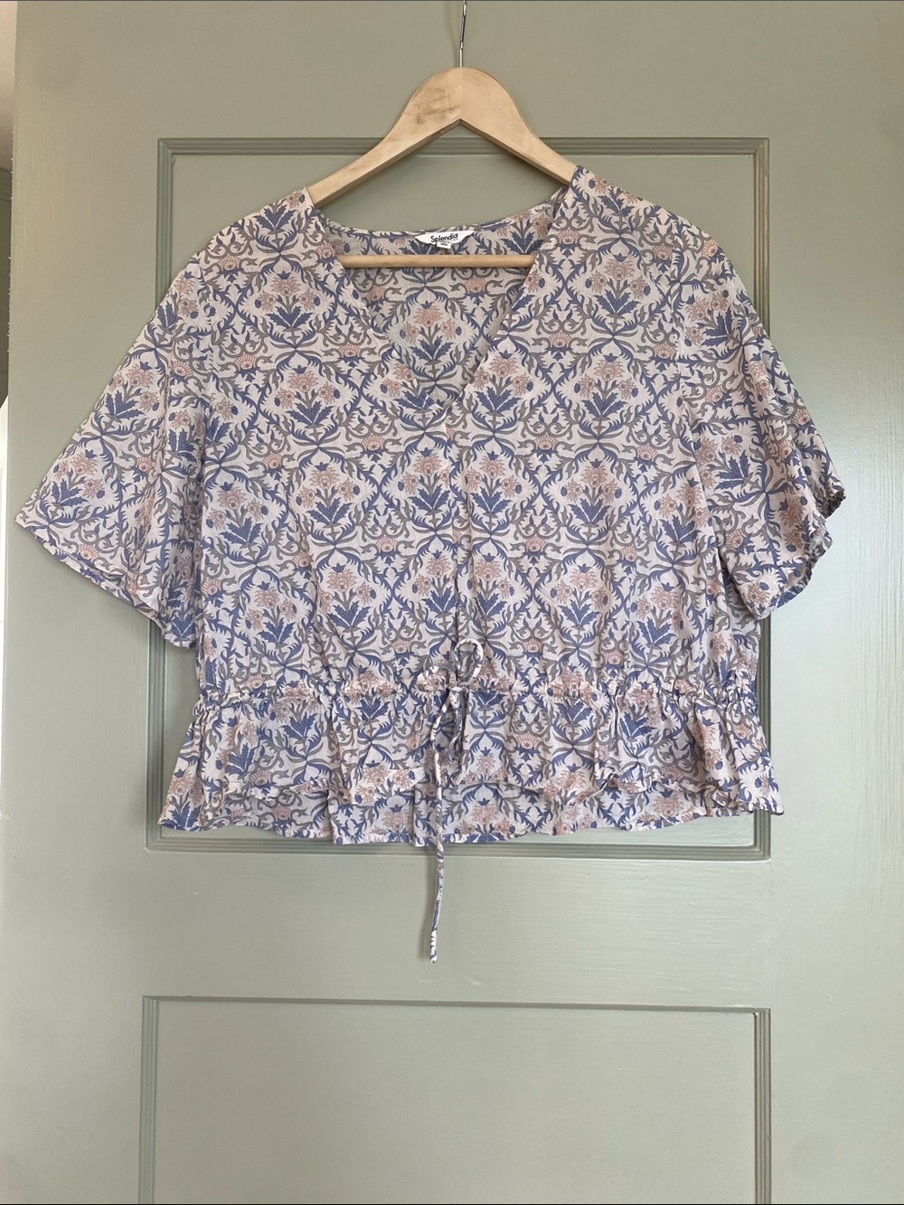 Splendid Sheer Cropped Floral Short Sleeved Blouse Size M